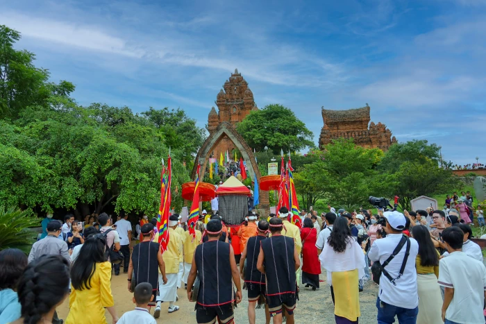 Để văn hóa trở thành động lực phát triển - Kỳ 2: Tạo đòn bẩy từ công nghiệp văn hóa