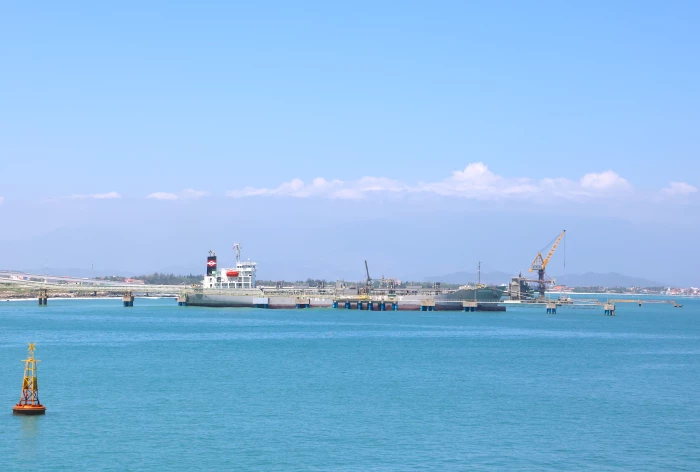 Thi đua hoàn thành các mục tiêu phát triển