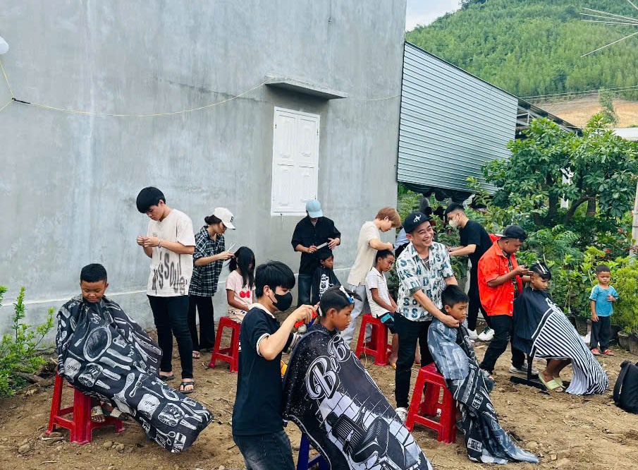 Kết nối tấm lòng, chia sẻ yêu thương