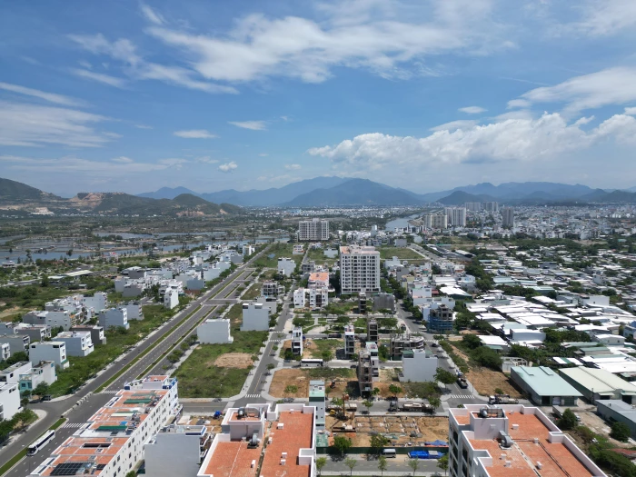 Thị trường bất động sản: Giữ nhịp ổn định, “lệch pha” cung - cầu