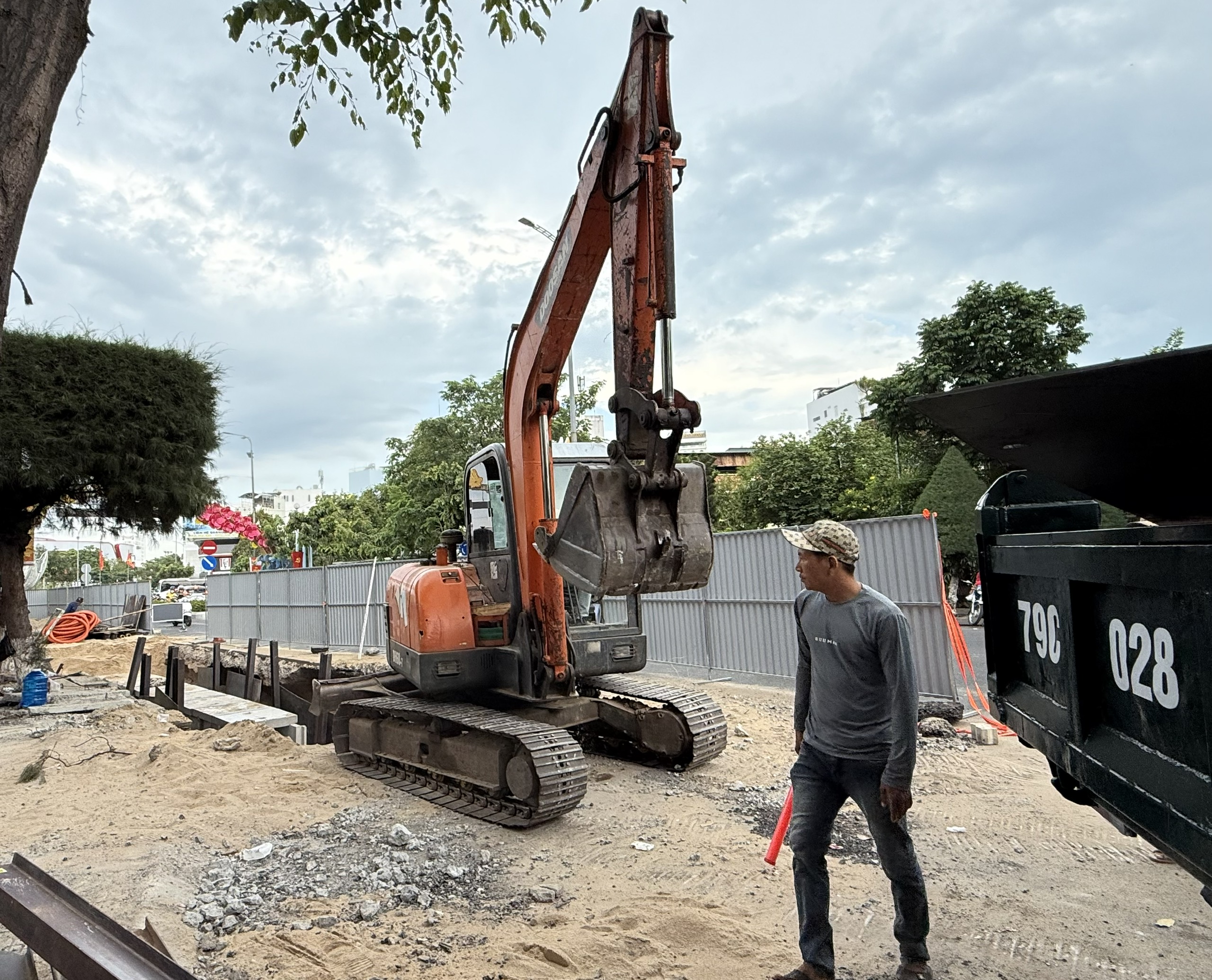 Đường Lê Thánh Tôn, TP. Nha Trang được cải tạo, hạ ngầm hệ thống cáp điện, cáp viễn thông
