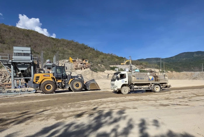 Sau bài viết “Tăng cường kiểm soát xe chở đá ở Công Hải”:: Đề xuất xây dựng “võng tràn” để giảm bụi
