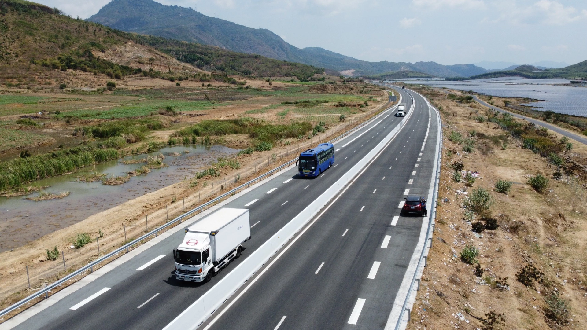 Hạ tầng giao thông đồng bộ, hiện đại: Yếu tố then chốt tạo động lực cho phát triển