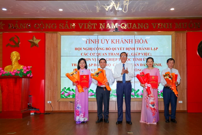 Khơi dậy niềm tin, động lực để hiện thực hóa khát vọng đưa tỉnh Khánh Hòa trở thành thành phố trực thuộc trung ương