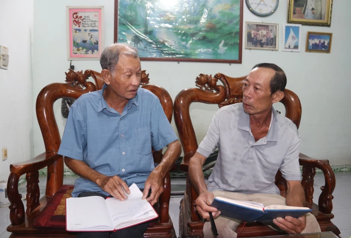 Tấm gương người cao tuổi tận tụy với công việc