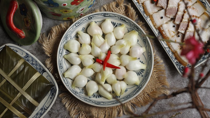 Ngày Tết, ăn dưa hành muối thế nào để tốt cho sức khỏe?