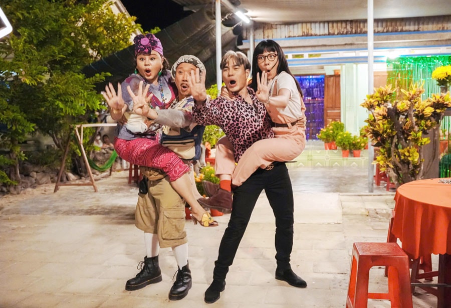 Phim Tết rộn ràng từ rạp đến không gian mạng