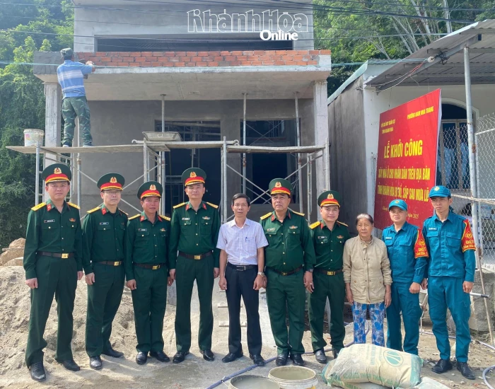 Cục Cứu hộ - Cứu nạn, Bộ Tổng Tham mưu kiểm tra việc xây nhà cho người dân tại Khánh Hòa