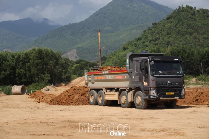 Dự án Đường giao thông liên vùng Khánh Sơn - Khánh Vĩnh: Đẩy nhanh tiến độ giải phóng mặt bằng