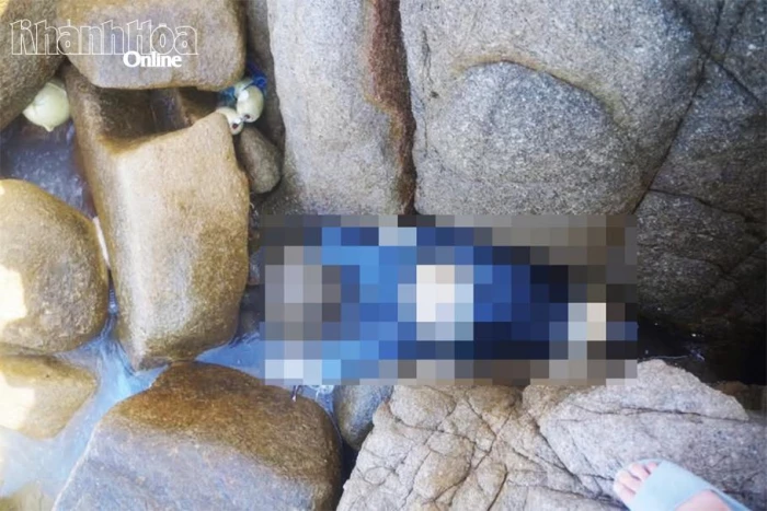 Khẩn trương xác minh danh tính tử thi phát hiện tại bãi Cỏ Ống