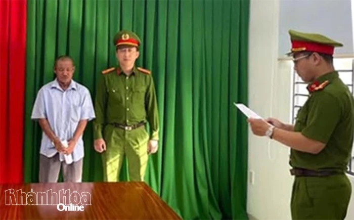 Cố ý làm hư hỏng tài sản hàng xóm, một đối tượng bị bắt