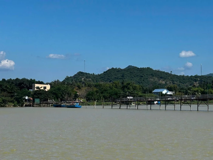 Cầu gỗ Phú Kiểng đã hoạt động trở lại