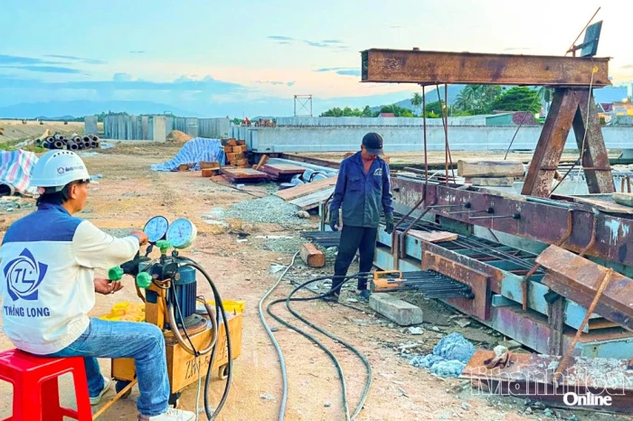 Dự án Xây dựng tuyến đường ven biển Vạn Ninh đi Ninh Hòa: Sớm gỡ vướng để đẩy nhanh tiến độ