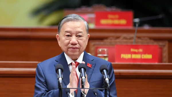 Chân dung 19 đồng chí Ủy viên Bộ Chính trị khóa XIV