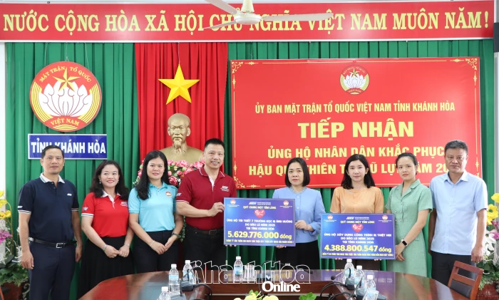 Quỹ “Chung một tấm lòng” - Đài Phát thanh và Truyền hình TP. Hồ Chí Minh hỗ trợ hơn 10 tỷ đồng cho trường học và Nhân dân Khánh Hòa khắc phục hậu quả mưa lũ