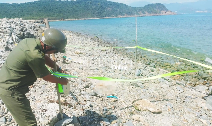 Điều tra vụ một đoạn chân người trôi dạt vào bờ biển