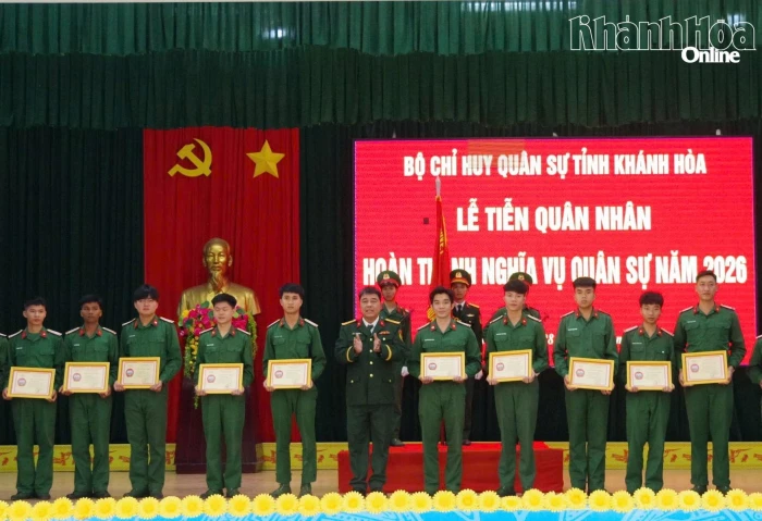 Bộ Chỉ huy Quân sự tỉnh Khánh Hòa tiễn 344 quân nhân hoàn thành nghĩa vụ quân sự
