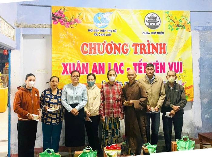 Hội Liên hiệp Phụ nữ xã Cam Lâm phối hợp tổ chức chương trình “Xuân an lạc - Tết yên vui”