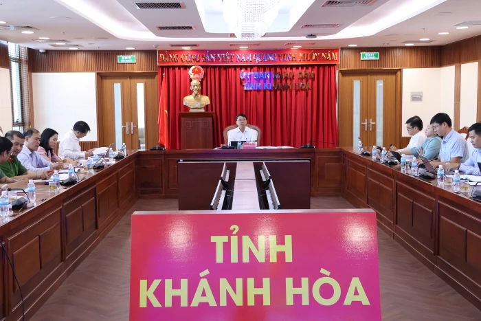 Phó Chủ tịch UBND tỉnh Nguyễn Thanh Hà họp với Tổ giúp việc Nghị quyết số 57