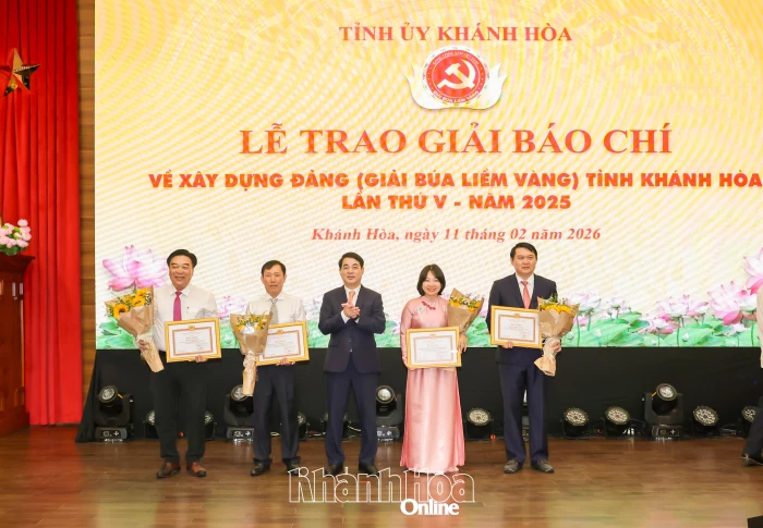 Ban Thường vụ Tỉnh ủy Khánh Hòa: Trao Giải Báo chí về xây dựng Đảng tỉnh Khánh Hòa lần thứ V - năm 2025