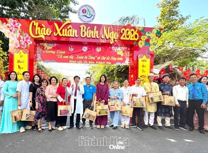 Bệnh viện Đa khoa Khánh Hòa tổ chức Chợ Tết công đoàn