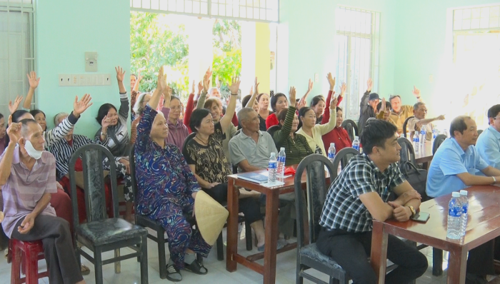 Xã Diên Khánh lấy ý kiến cử tri nơi cư trú đối với người ứng cử đại biểu Quốc hội và đại biểu HĐND các cấp