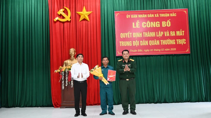 Xã Thuận Bắc ra mắt Trung đội Dân quân thường trực