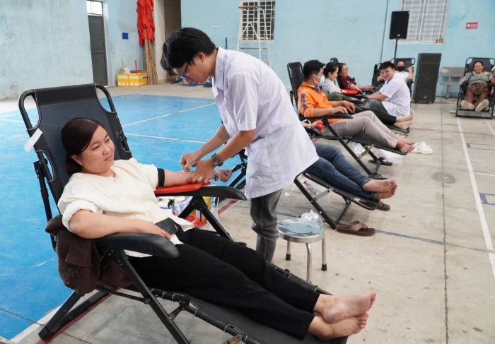 130 người tham gia hiến máu đợt 1 năm 2026 tại khu vực Cam Lâm