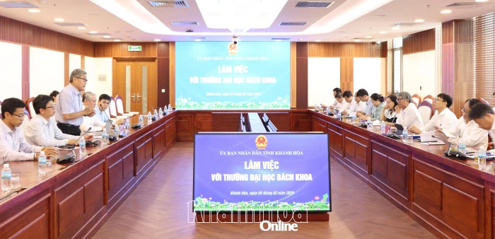 Phó Chủ tịch UBND tỉnh Nguyễn Thanh Hà làm việc với Trường Đại học Bách khoa