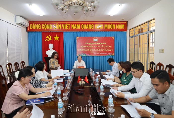 Hội nghị hiệp thương lần thứ hai để thỏa thuận lập danh sách sơ bộ 49 người ứng cử đại biểu HĐND phường Nha Trang