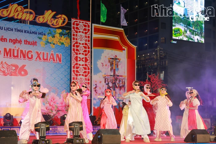 Rộn ràng mùa xuân trong chương trình nghệ thuật đầu năm mới Bính Ngọ