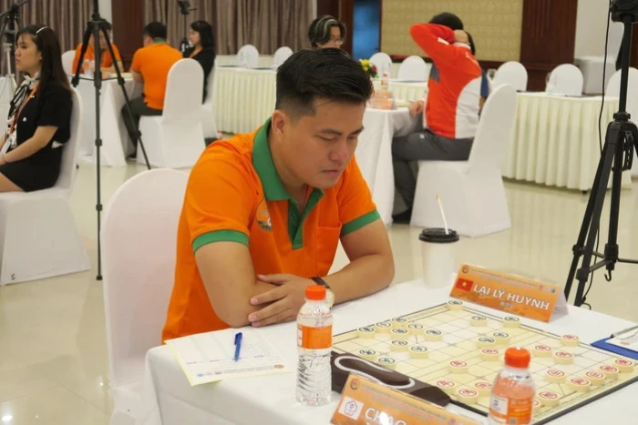 Lại Lý Huynh đại phá làng cờ Trung Hoa