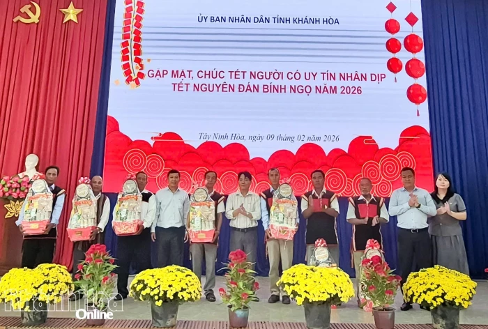 Sở Dân tộc và Tôn giáo gặp mặt, chúc Tết người có uy tín tại 2 xã Tây Ninh Hòa và Nam Ninh Hòa