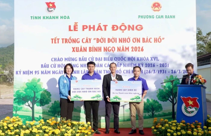 Tỉnh đoàn Khánh Hòa phối hợp với phường Cam Ranh phát động Tết trồng cây