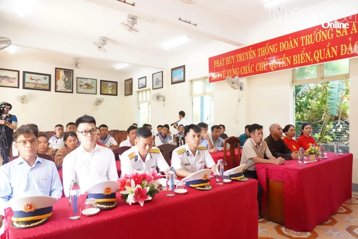 Đảo Song Tử Tây sẵn sàng cho ngày bầu cử