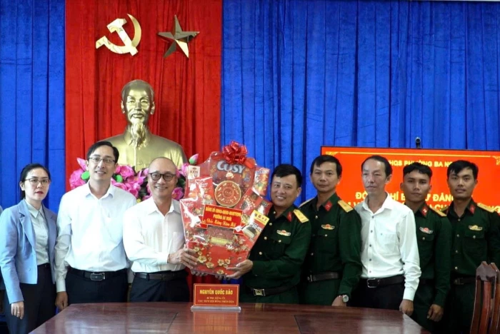 Phường Ba Ngòi thăm, chúc Tết các cơ quan, đơn vị