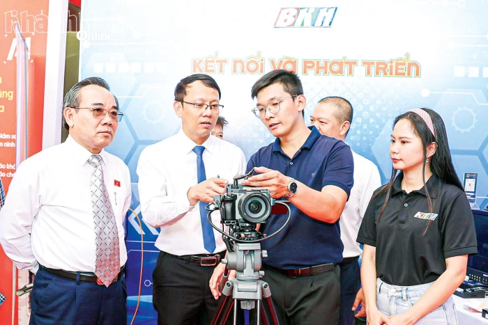 Nỗ lực thăng hạng chuyển đổi số