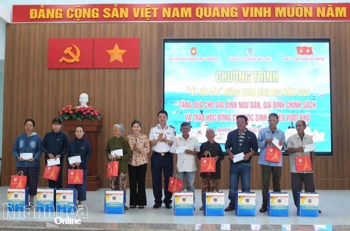 Tổ chức chương trình “Tết hải đảo” tại phường Đông Ninh Hòa