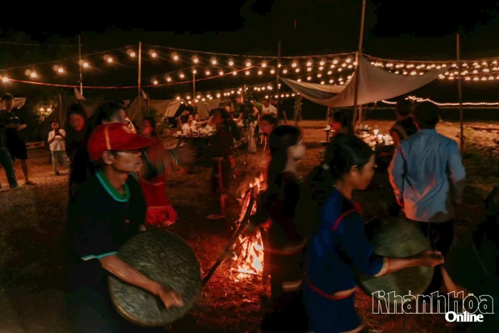 Mùa xuân lên Bác Ái Tây săn mây