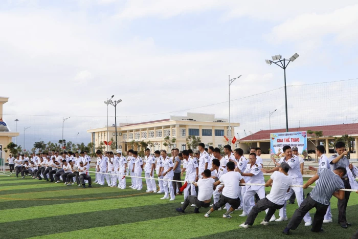 Sôi nổi hoạt động chào năm mới tại Chi đội Kiểm ngư số 4