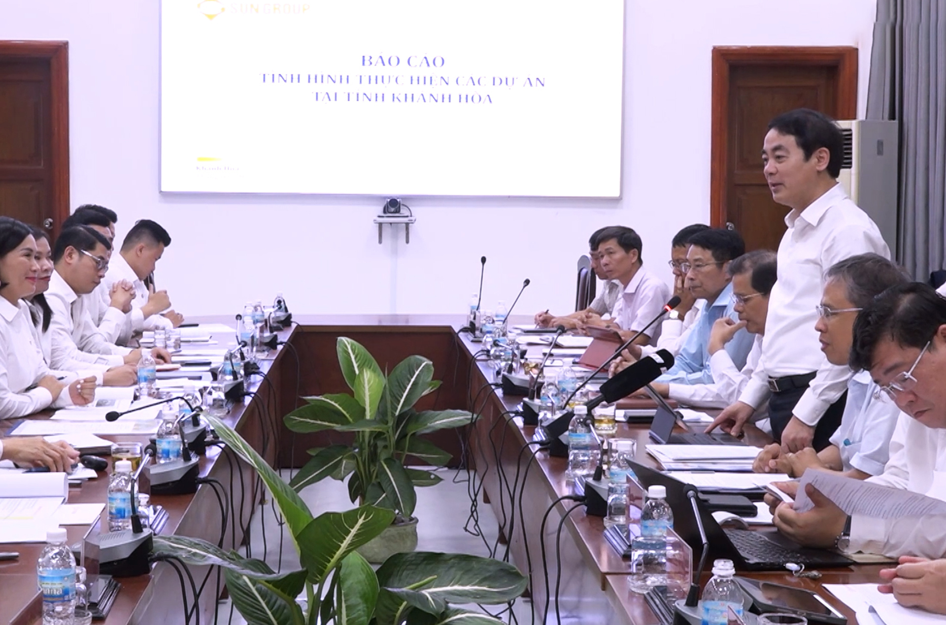 Lãnh đạo tỉnh Khánh Hòa làm việc với Tập đoàn Sun Group