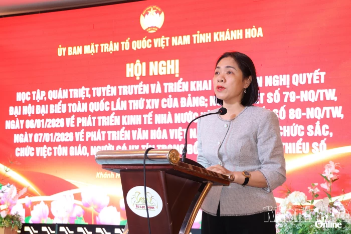 Hơn 260 đại biểu được nghiên cứu, học tập các nghị quyết của Đảng