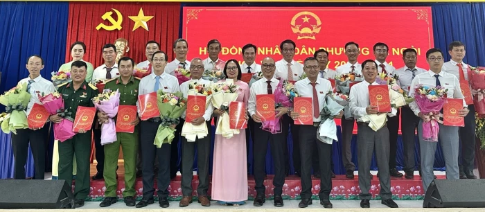 Kỳ họp thứ nhất HĐND phường Ba Ngòi khóa VI, nhiệm kỳ 2026 - 2031