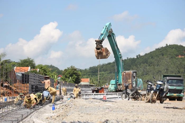 Quy chế tăng cường phối hợp triển khai thực hiện các dự án đầu tư xây dựng