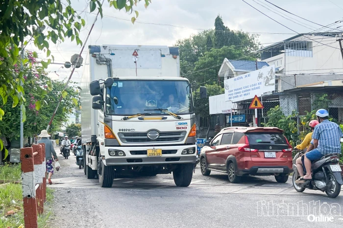 Đầu tư nâng cấp đường Nguyễn Xiển