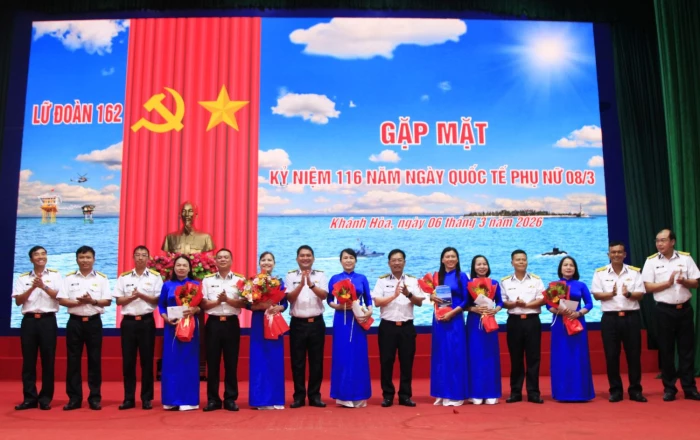 Lữ đoàn 162 tổ chức gặp mặt kỷ niệm Ngày Quốc tế Phụ nữ 8-3