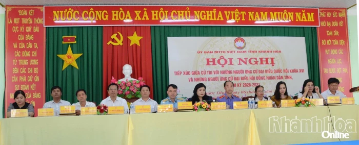 Ứng cử viên đại biểu Quốc hội khóa XVI và đại biểu HĐND tỉnh tiếp xúc cử tri xã Phước Dinh