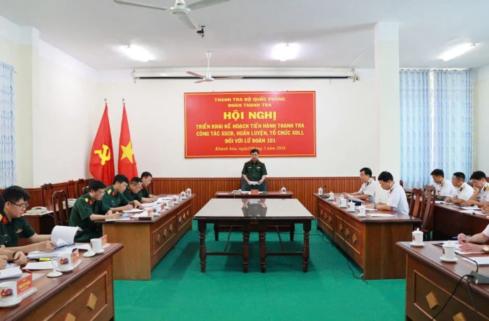 Đoàn thanh tra Bộ Quốc phòng làm việc tại Lữ đoàn 101