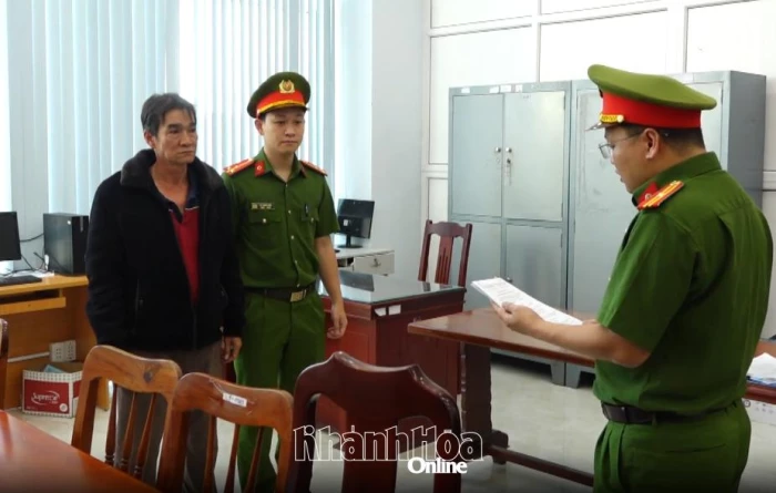 Khởi tố 2 đối tượng sản xuất, buôn bán cà phê giả