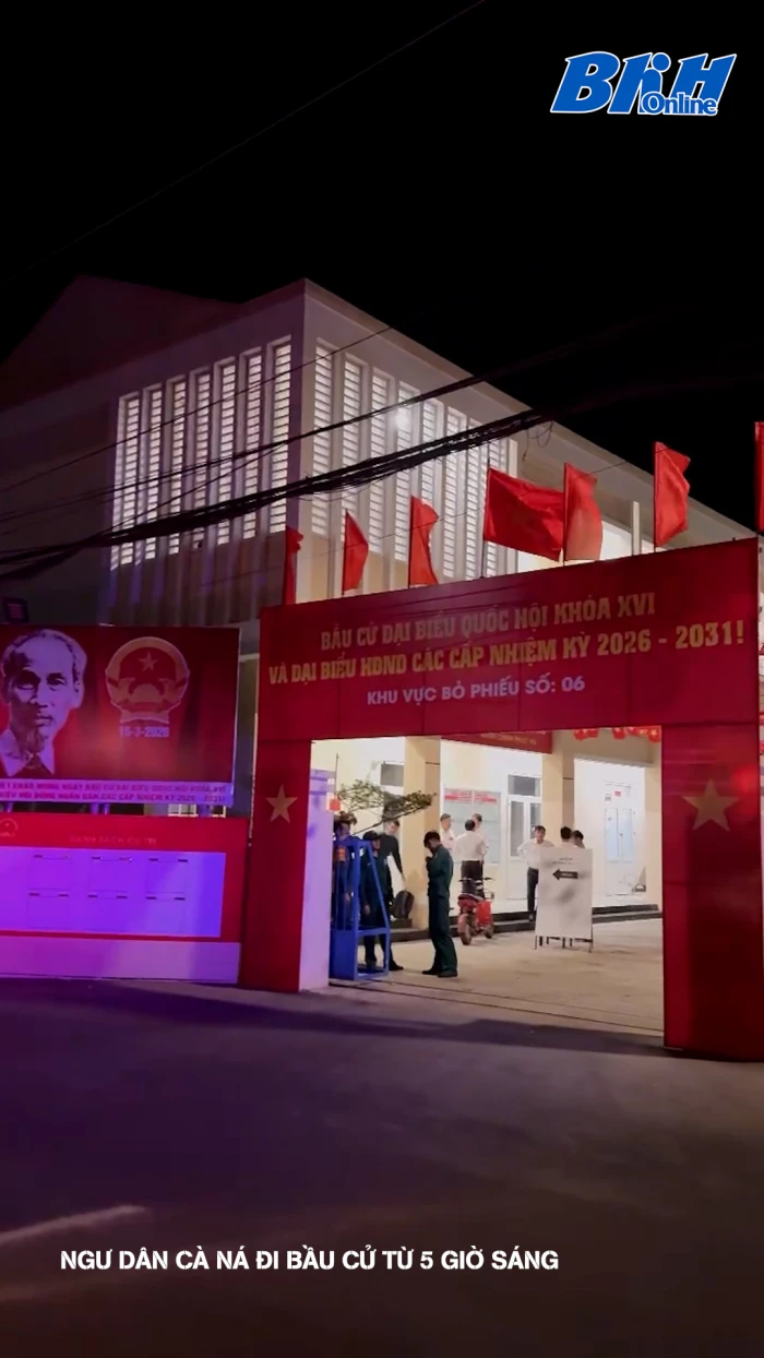 Ngư dân Cà Ná đi bầu cử từ 5h sáng